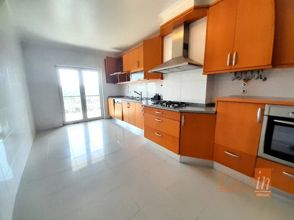 Apartamento T4 para Arrendamento em Ericeira Foto 7