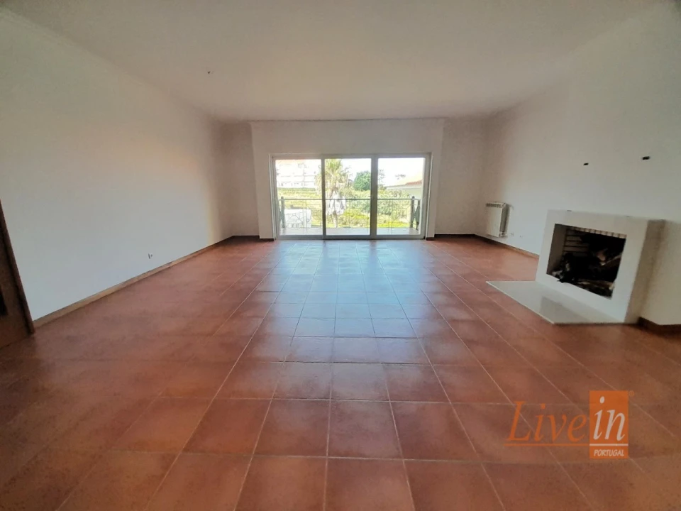 Apartamento T4 para Arrendamento em Ericeira Foto 11