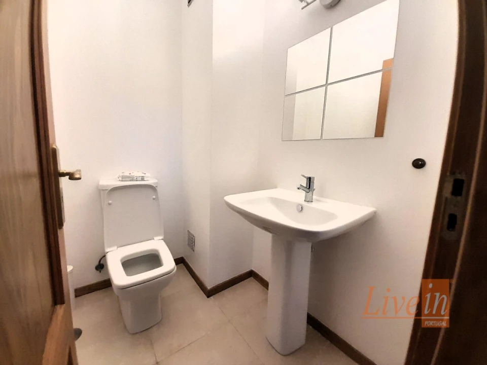 Apartamento T4 para Arrendamento em Ericeira Foto 19