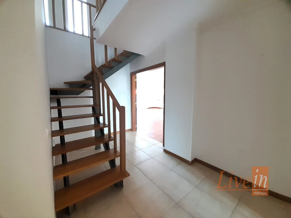 Apartamento T4 para Arrendamento em Ericeira Foto 31