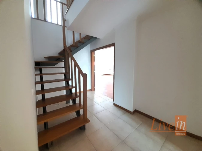 Apartamento T4 para Arrendamento em Ericeira Foto 31