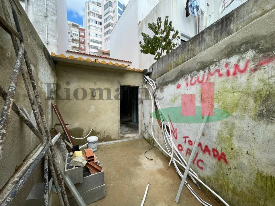 Moradia T3 para Venda em Marvila, Ribeira Santarém, São Salvador, São Nicolau Foto 27