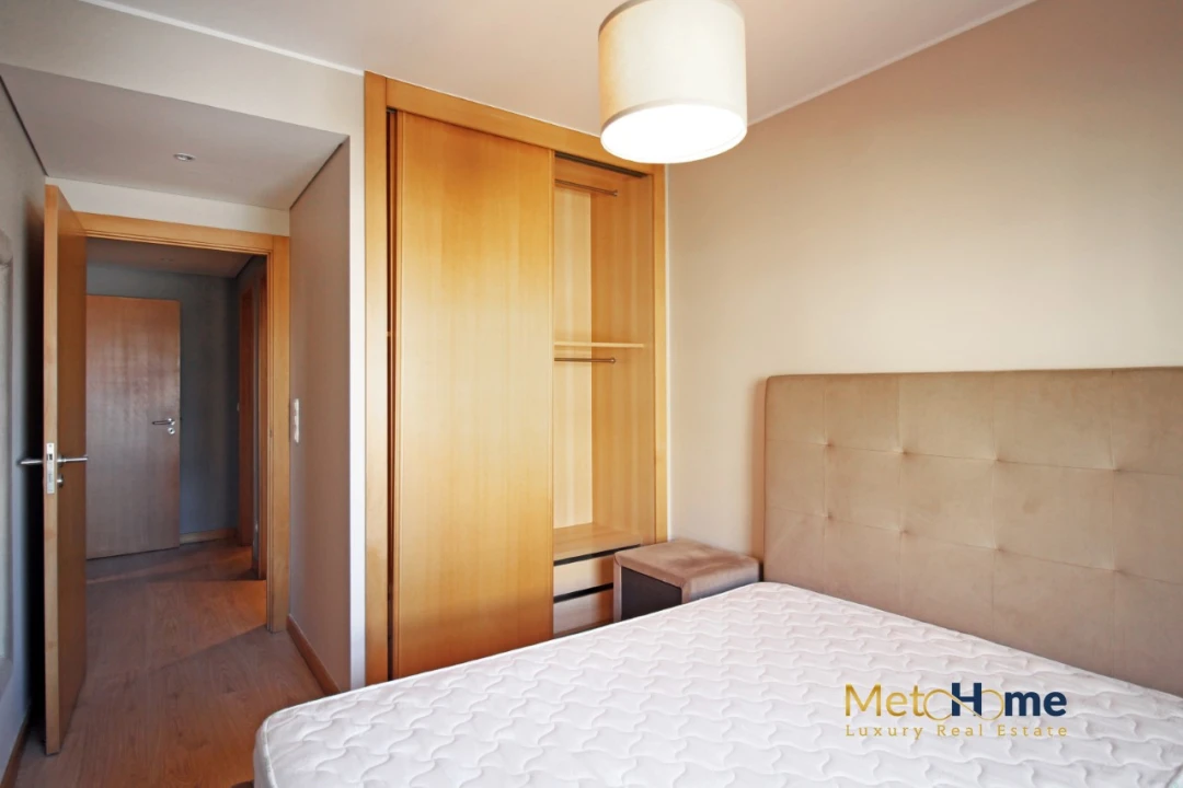 Apartamento T2 para Venda em Mafamude e Vilar do Paraíso Foto 24