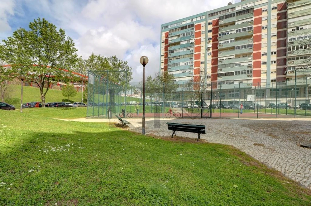 Prédio para Venda em Benfica Foto 3