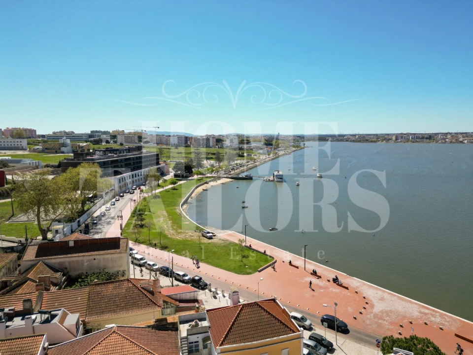 Prédio para Venda em Seixal, Arrentela e Aldeia de Paio Pires Foto 4