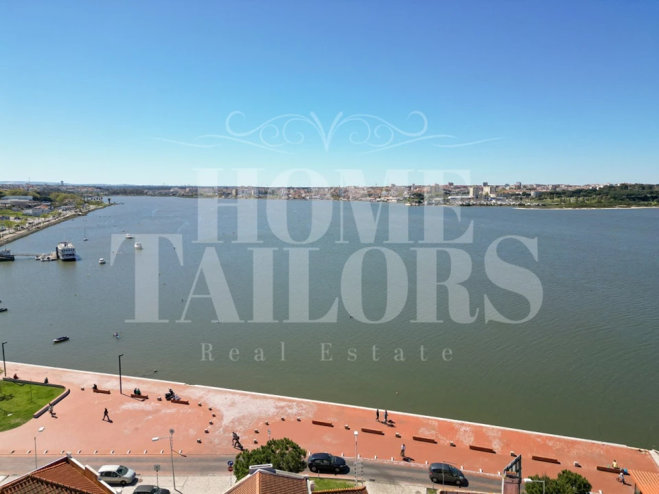 Prédio para Venda em Seixal, Arrentela e Aldeia de Paio Pires Foto 9