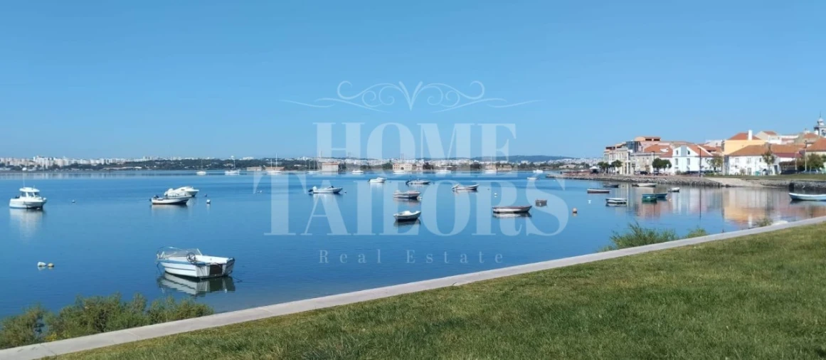 Prédio para Venda em Seixal, Arrentela e Aldeia de Paio Pires Foto 8