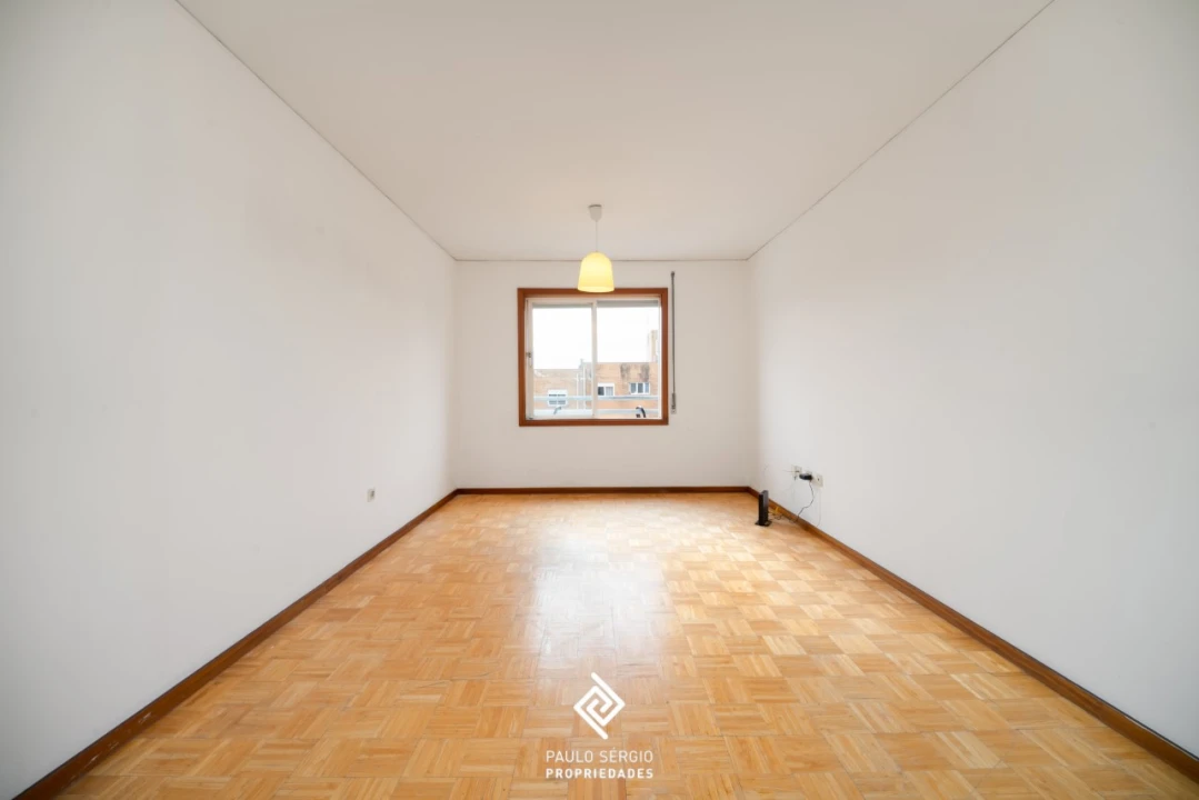 Apartamento T3 para Venda em Avintes Foto 2