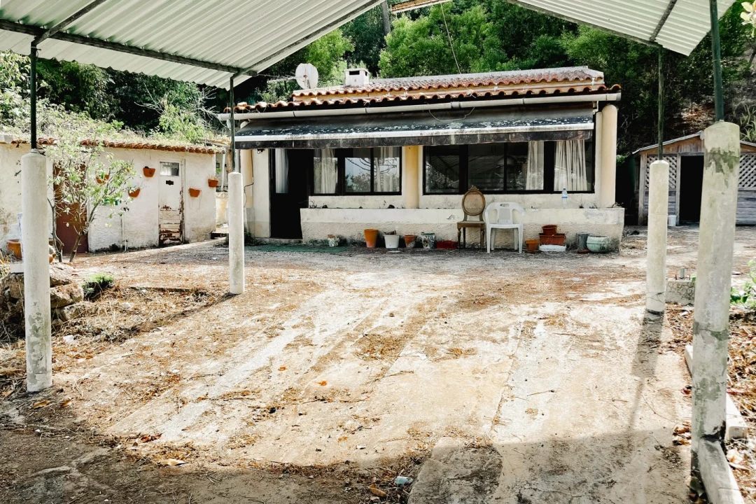 Moradia T2 para Venda em Colares Foto 2