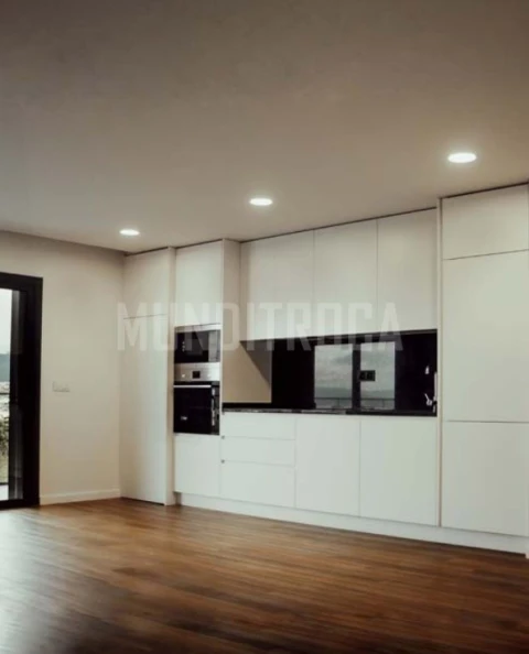 Apartamento T3 para Venda em Ferreiros e Gondizalves