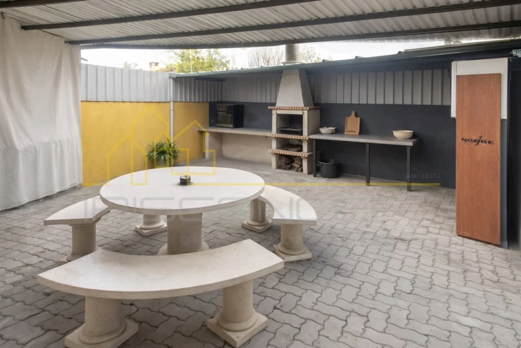 Moradia T5 para Venda em Marinha Grande Foto 11