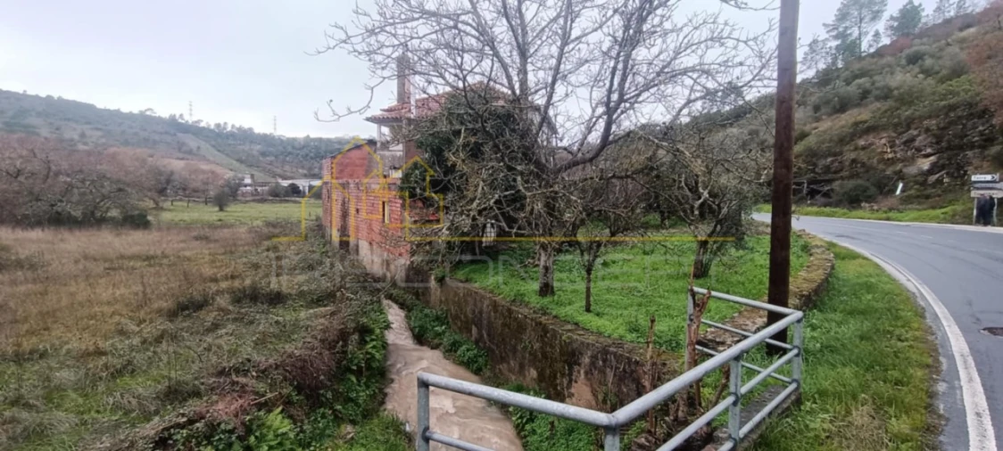 Moradia T3 para Venda em Reguengo do Fetal Foto 7