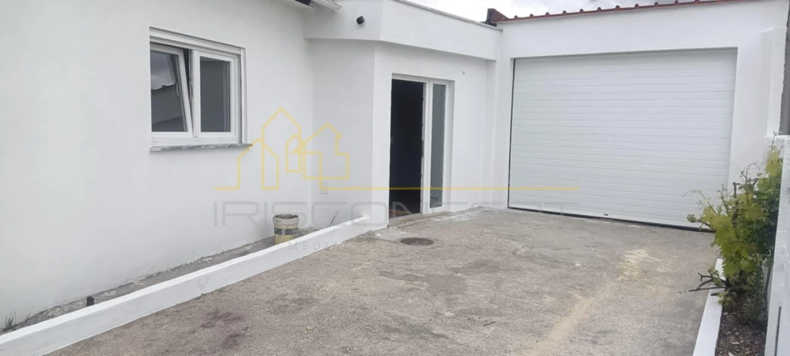 Moradia T4 para Venda em Marinha Grande Foto 8