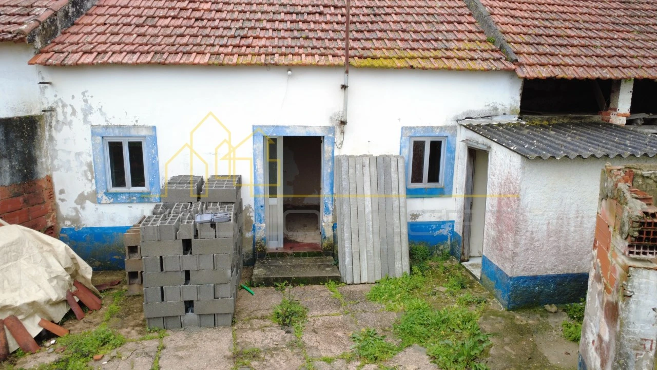 Moradia T2 para Venda em Maiorga Foto 2