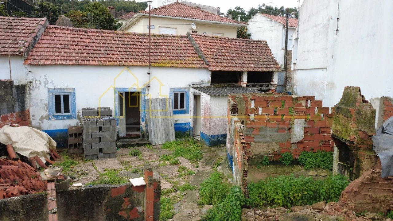 Moradia T2 para Venda em Maiorga Foto 3