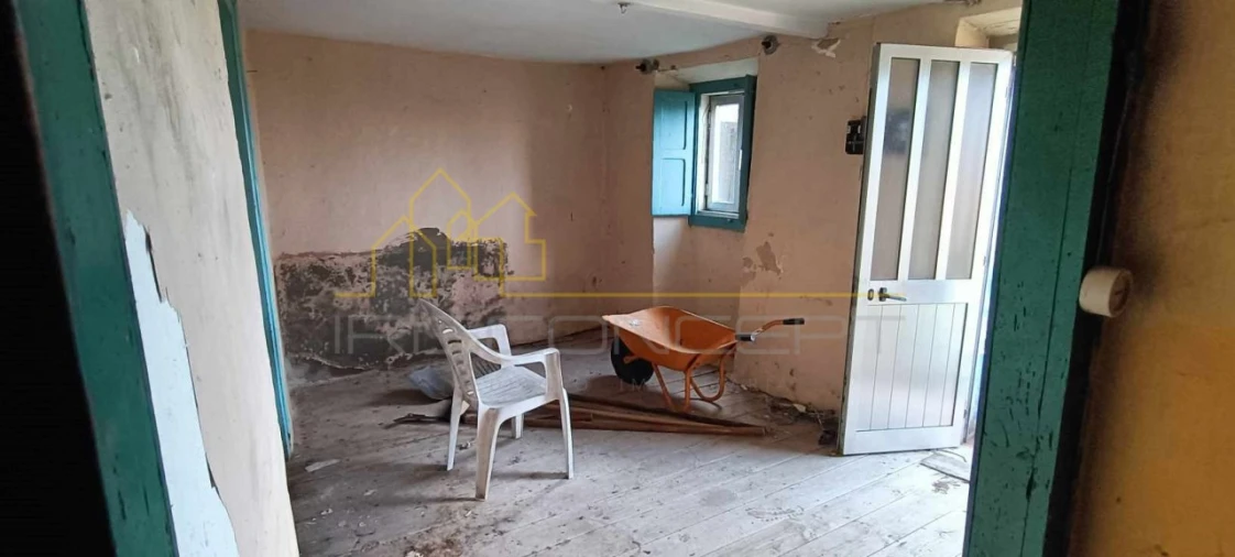 Moradia T2 para Venda em Maiorga Foto 8