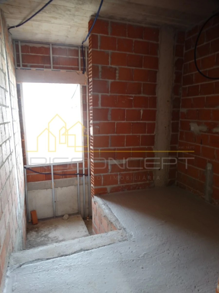 Moradia T3 para Venda em Leiria, Pousos, Barreira e Cortes Foto 24