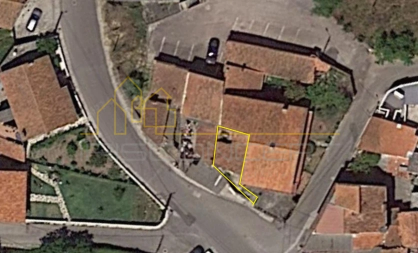 Moradia T2 para Venda em Maiorga Foto 1