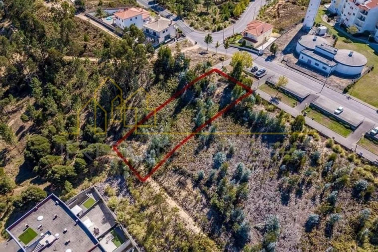 Terreno para Venda em Leiria, Pousos, Barreira e Cortes Foto 1