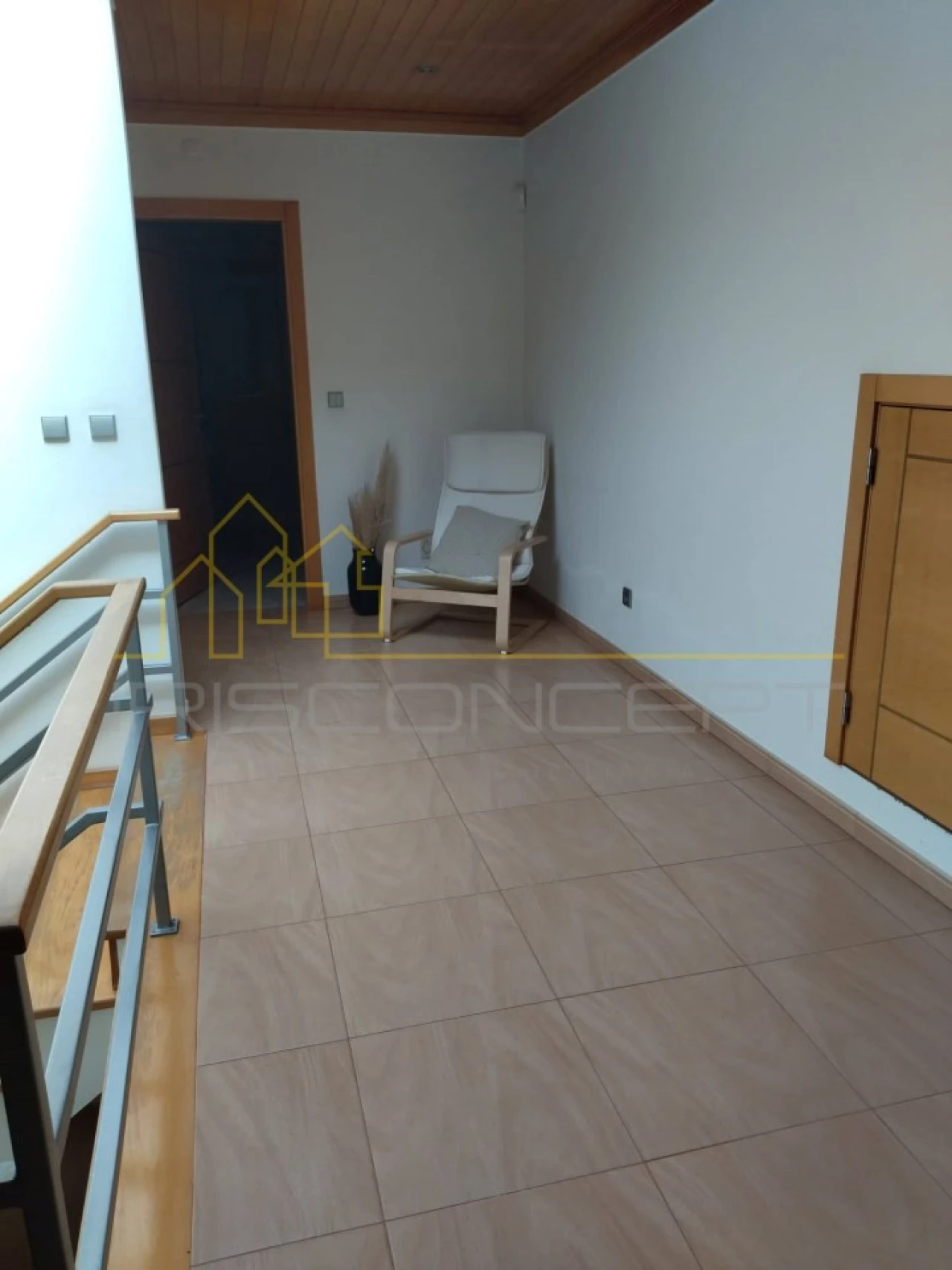 Moradia T5 para Venda em Maceira Foto 18