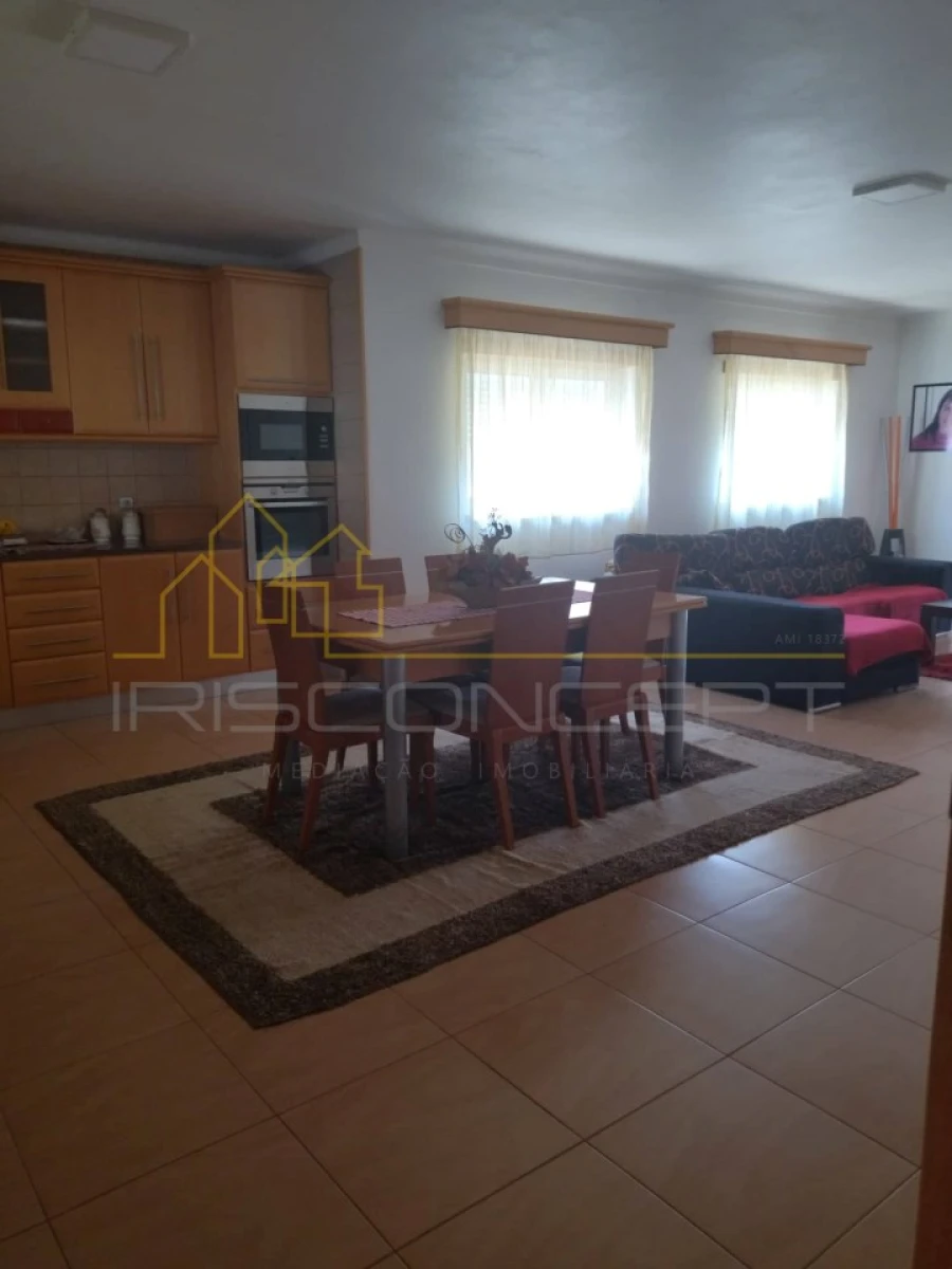 Moradia T5 para Venda em Maceira Foto 4