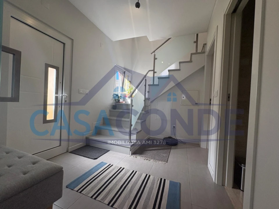 Moradia T3 para Venda em Quinta do Conde Foto 1