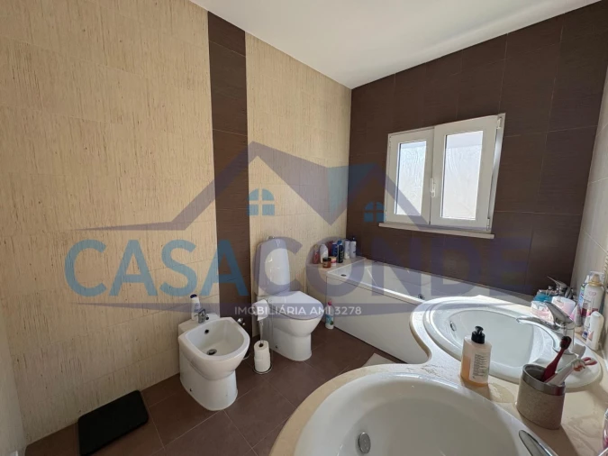 Moradia T3 para Venda em Quinta do Conde Foto 18