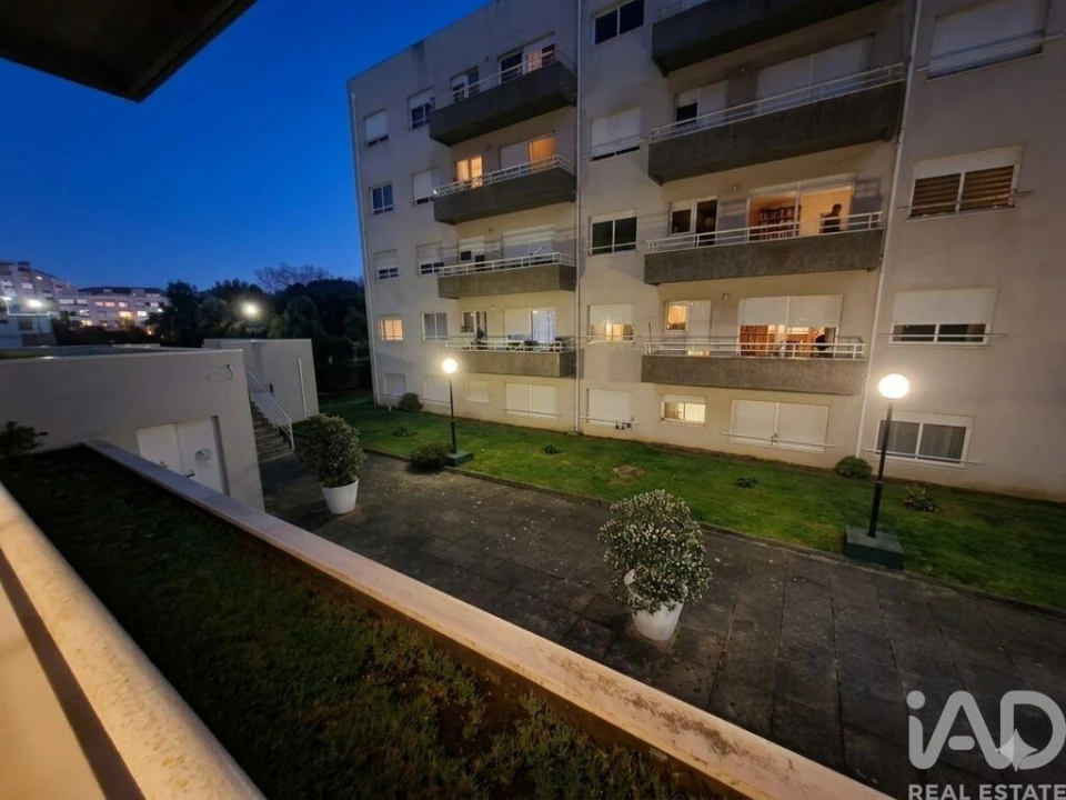 Apartamento T2 para Venda em Canidelo Foto 1