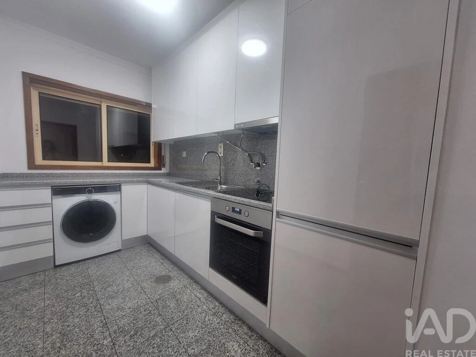 Apartamento T2 para Venda em Canidelo Foto 2