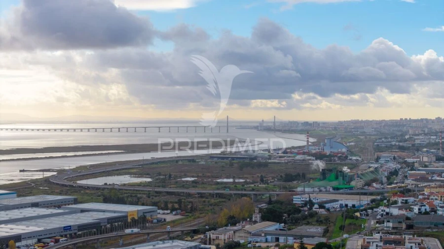 Apartamento T3 para Venda em Póvoa de Santa Iria e Forte da Casa Foto 19