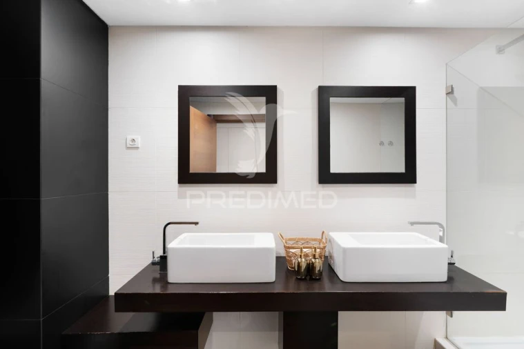 Apartamento T3 para Venda em Póvoa de Santa Iria e Forte da Casa Foto 2