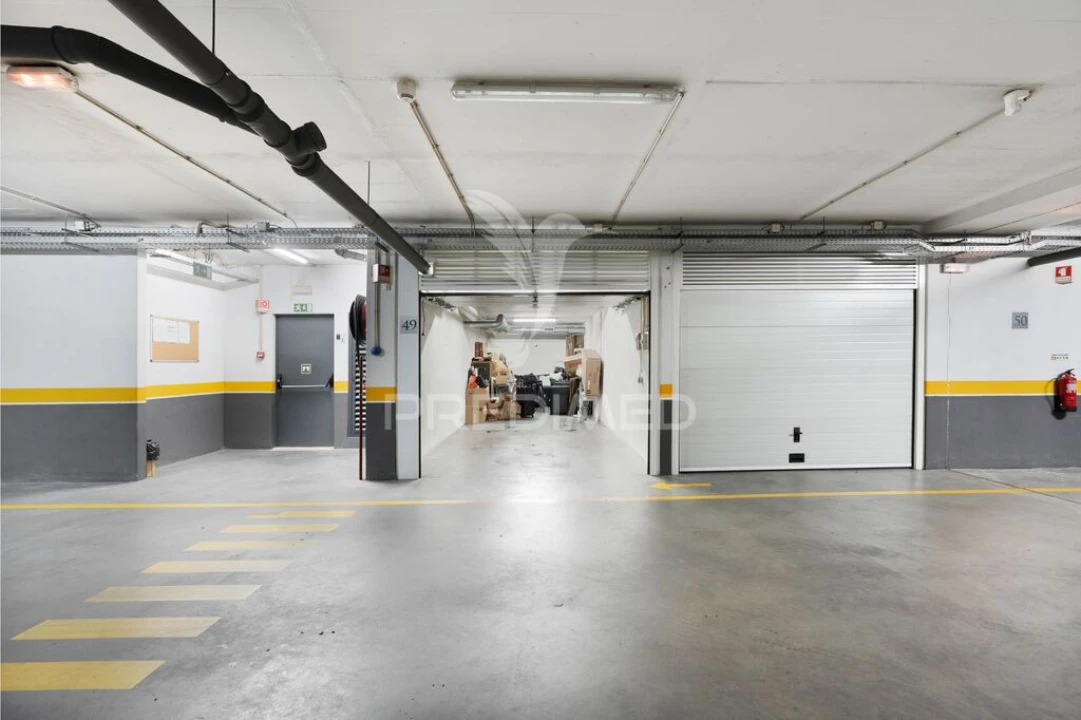 Apartamento T3 para Venda em Póvoa de Santa Iria e Forte da Casa Foto 16