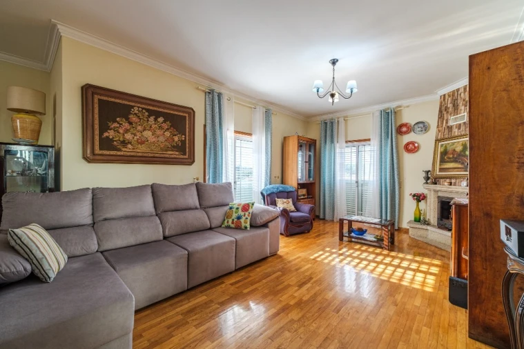 Moradia T4 para Venda em Rebordosa Foto 11