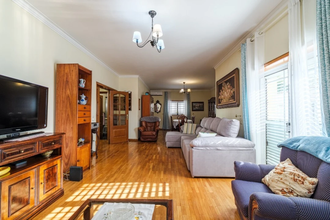 Moradia T4 para Venda em Rebordosa Foto 5