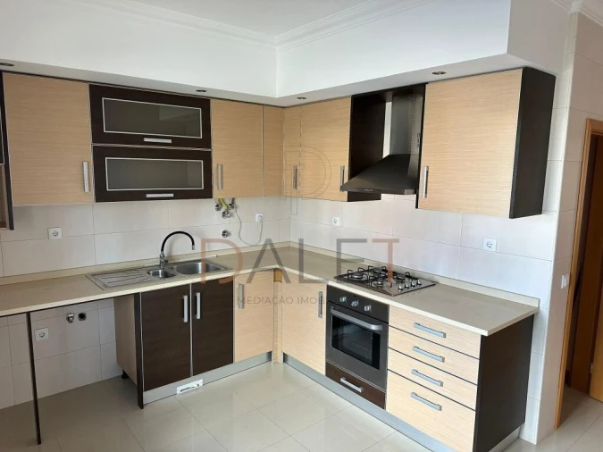Apartamento T2 para Venda em Castelo Branco Foto 1