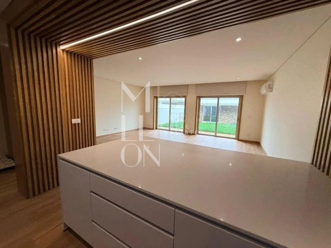 Moradia T3 para Venda em Bougado (São Martinho e Santiago) Foto 8