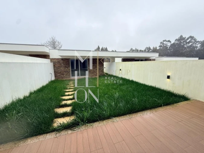 Moradia T3 para Venda em Bougado (São Martinho e Santiago) Foto 13