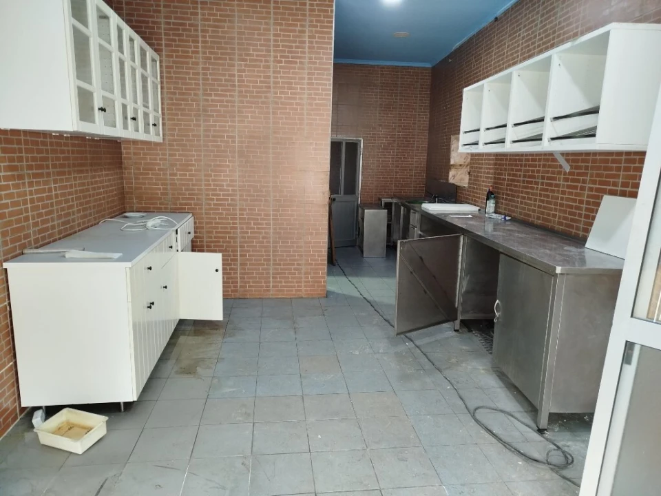 Loja para Arrendamento em Algueirão-Mem Martins Foto 4