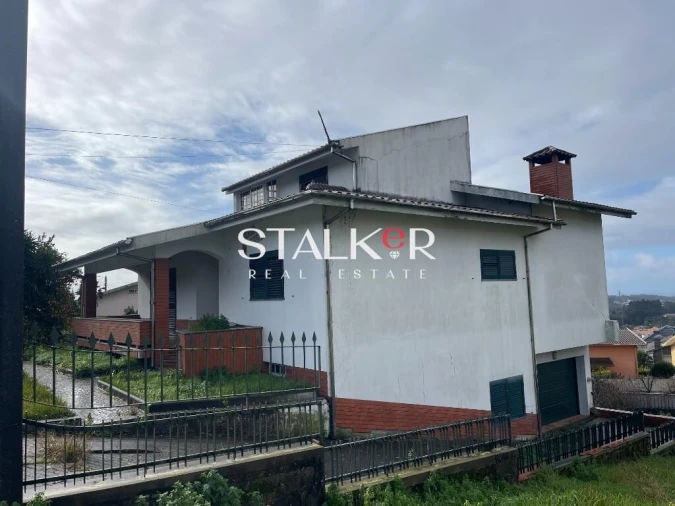 Moradia T3 para Venda em Arrifana Foto 32