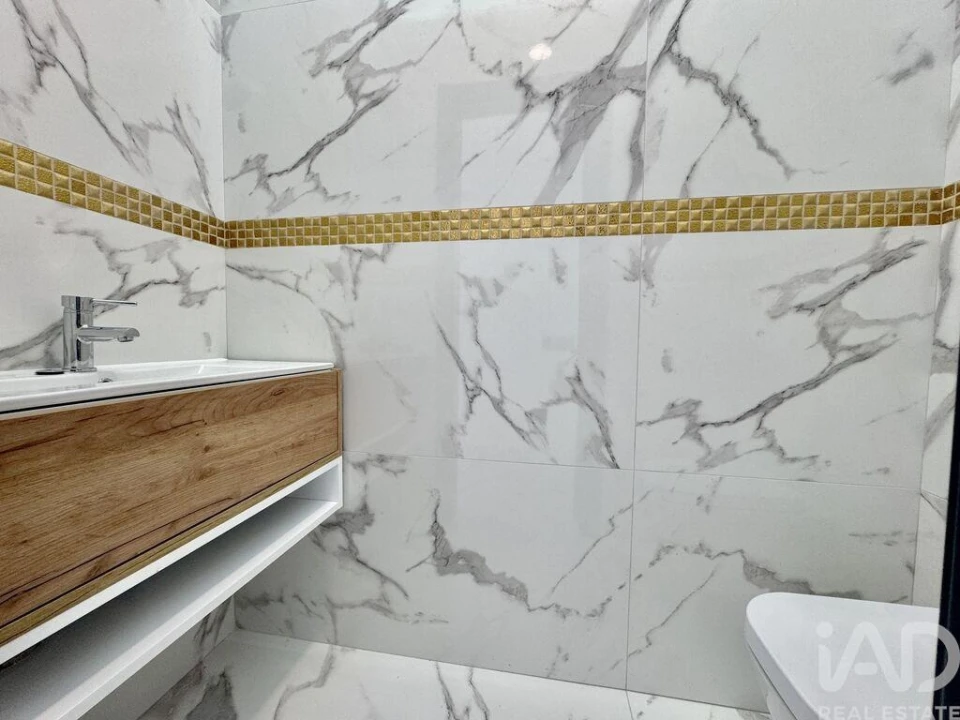 Moradia T3 para Venda em Lagos (São Sebastião e Santa Maria) Foto 28