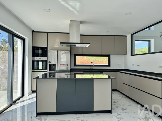 Moradia T3 para Venda em Lagos (São Sebastião e Santa Maria) Foto 10