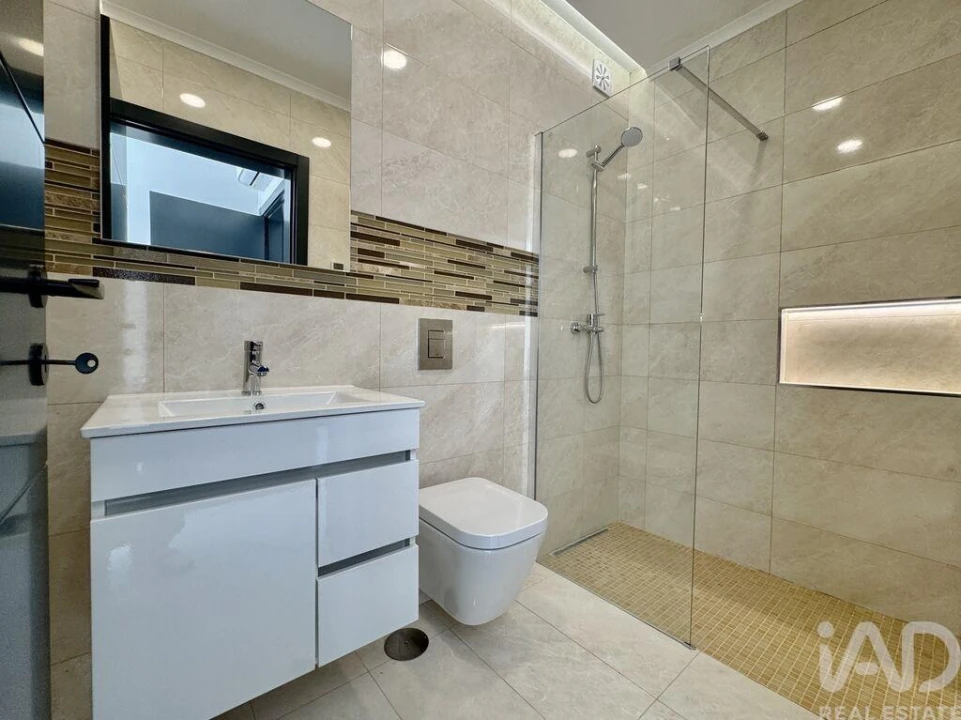 Moradia T3 para Venda em Lagos (São Sebastião e Santa Maria) Foto 19