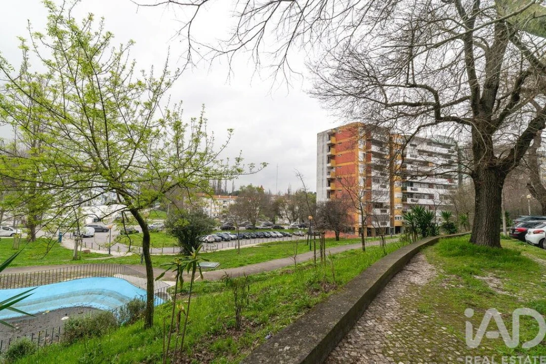 Apartamento T3 para Arrendamento em Olivais Foto 1