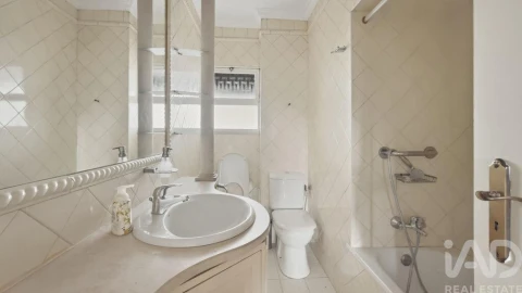 Apartamento T3 para Arrendamento em Olivais