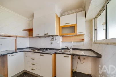 Apartamento T3 para Arrendamento em Olivais