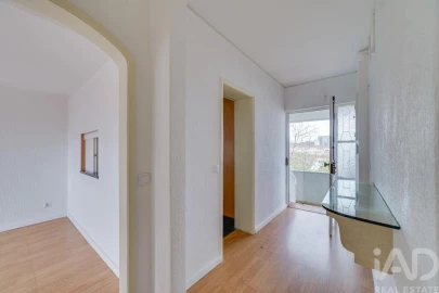 Apartamento T3 para Arrendamento em Olivais