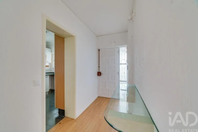 Apartamento T3 para Arrendamento em Olivais