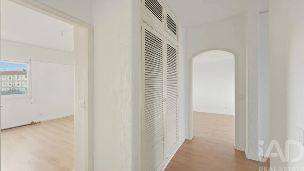 Apartamento T3 para Arrendamento em Olivais Foto 11