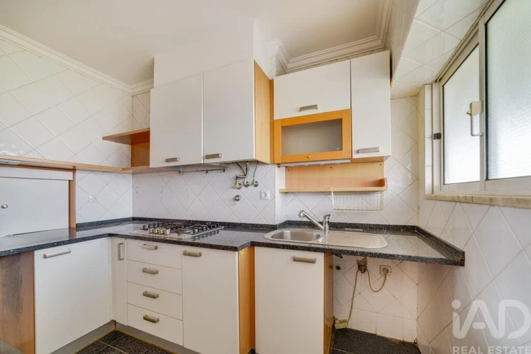 Apartamento T3 para Arrendamento em Olivais Foto 4