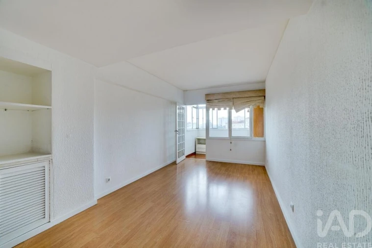 Apartamento T3 para Arrendamento em Olivais Foto 7